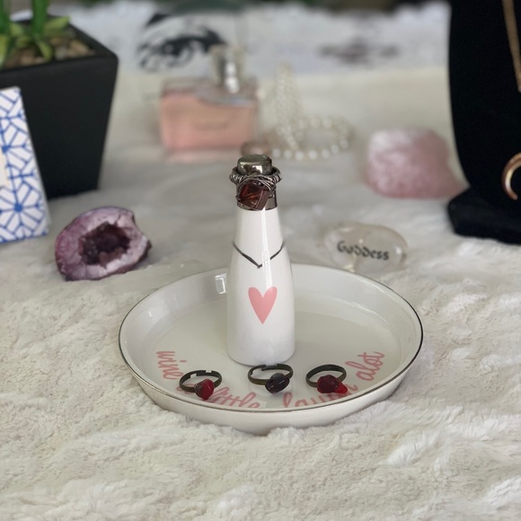 ❗️SOLD❗️ Red Crystal Tumbled Stone Rings - Picture 5 of 5